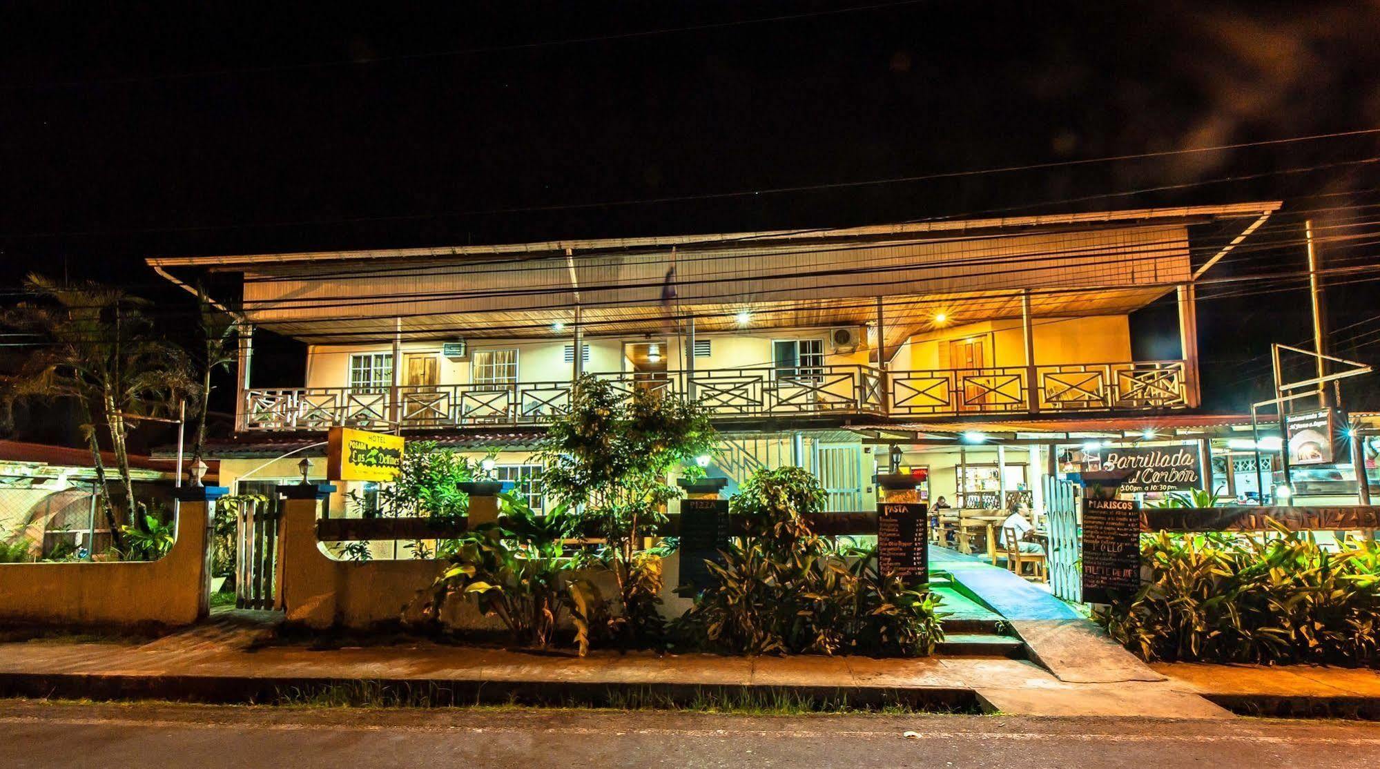 Hotel Posada Los Delfines Bocas del Toro Exterior foto